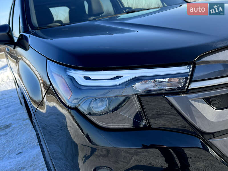 Внедорожник / Кроссовер Subaru Forester 2024 в Киеве