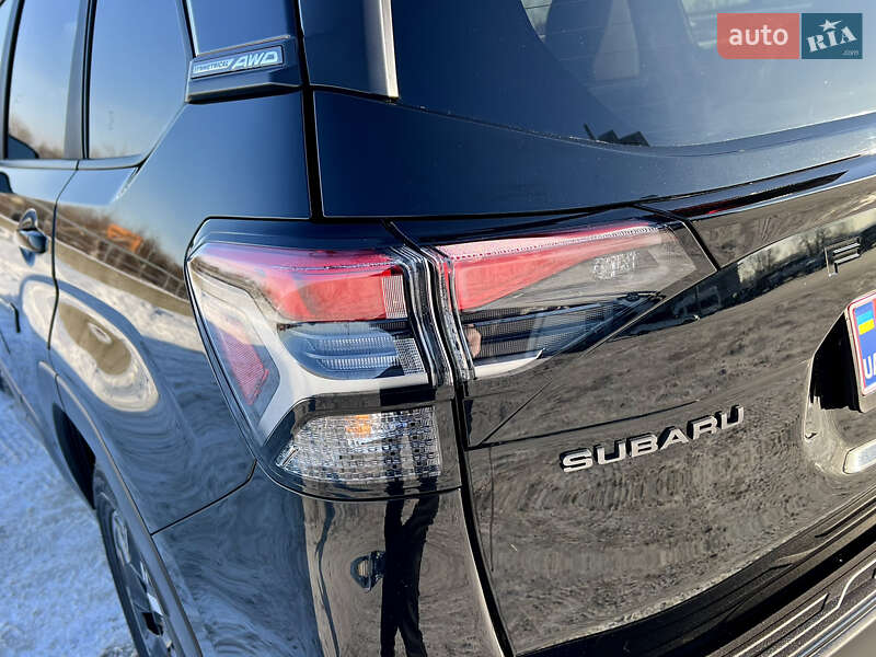 Внедорожник / Кроссовер Subaru Forester 2024 в Киеве