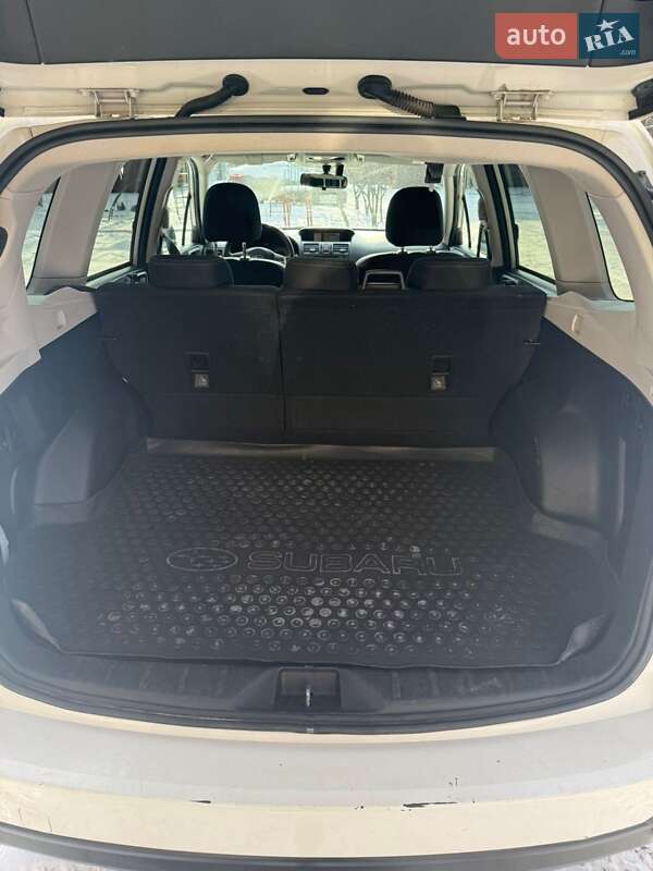 Внедорожник / Кроссовер Subaru Forester 2014 в Краматорске