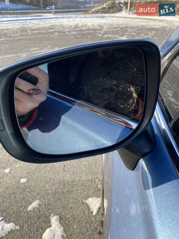 Позашляховик / Кросовер Subaru Forester 2018 в Полтаві