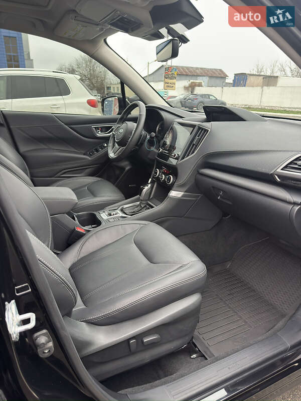 Внедорожник / Кроссовер Subaru Forester 2024 в Днепре