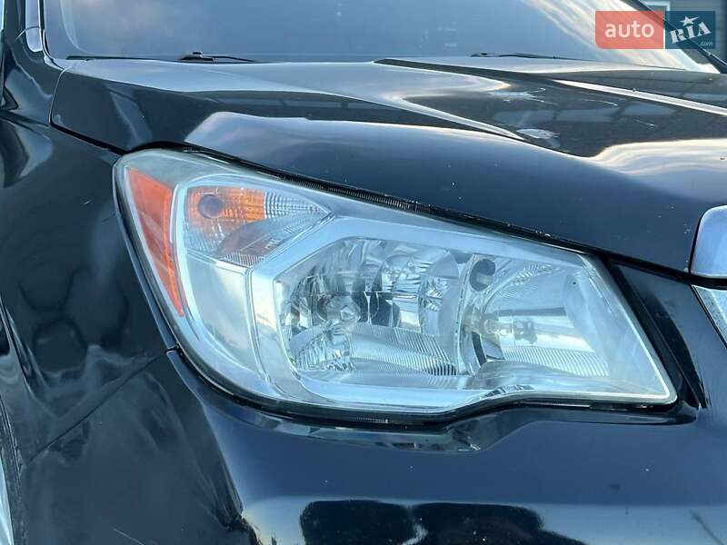 Позашляховик / Кросовер Subaru Forester 2016 в Львові