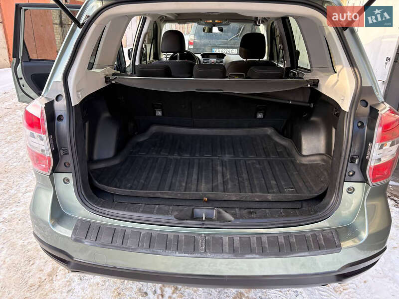 Позашляховик / Кросовер Subaru Forester 2014 в Києві