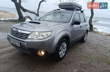 Внедорожник / Кроссовер Subaru Forester 2011 в Запорожье
