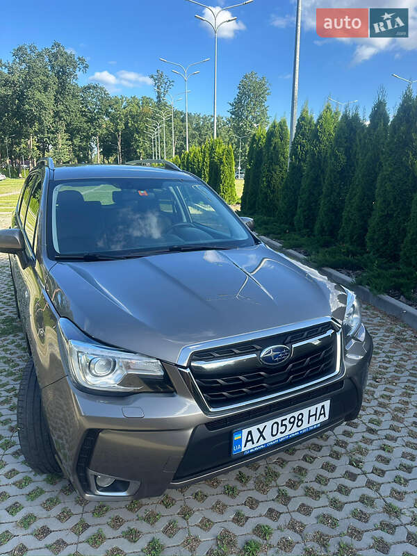 Позашляховик / Кросовер Subaru Forester 2017 в Харкові
