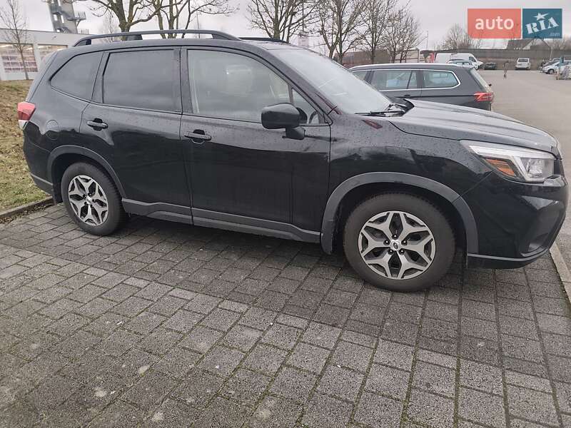 Позашляховик / Кросовер Subaru Forester 2020 в Обухові