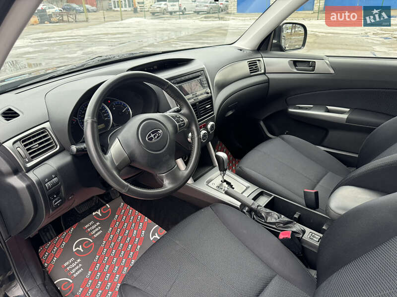 Позашляховик / Кросовер Subaru Forester 2011 в Києві