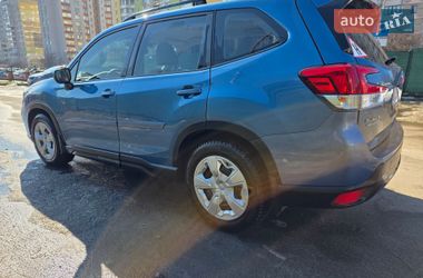 Позашляховик / Кросовер Subaru Forester 2020 в Києві