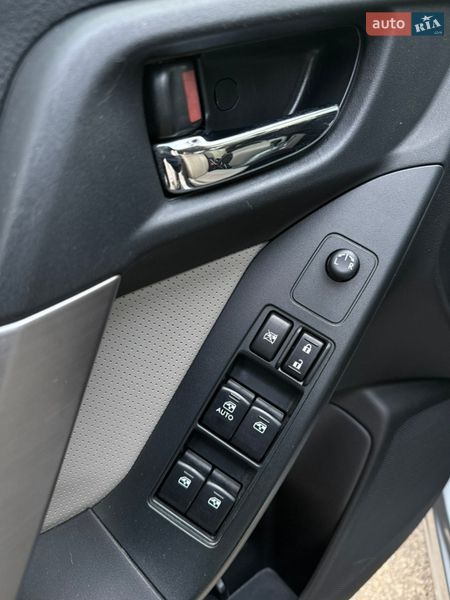 Позашляховик / Кросовер Subaru Forester 2013 в Дніпрі