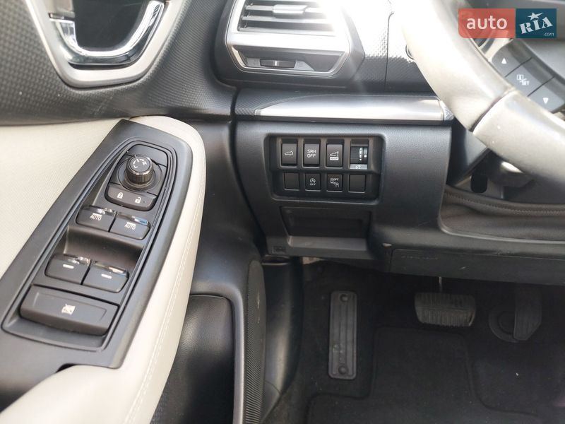 Внедорожник / Кроссовер Subaru Forester 2022 в Киеве