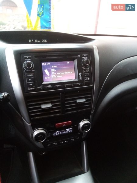 Внедорожник / Кроссовер Subaru Forester 2011 в Тараще