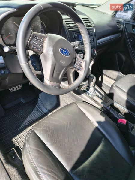 Позашляховик / Кросовер Subaru Forester 2013 в Києві