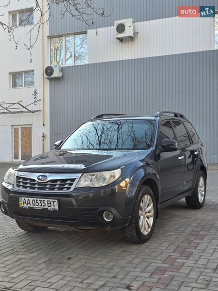 Внедорожник / Кроссовер Subaru Forester 2012 в Киеве
