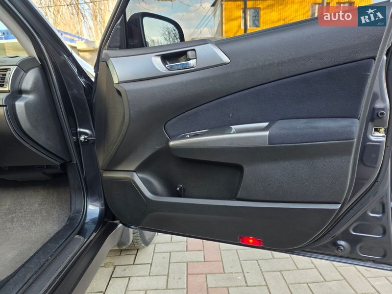 Внедорожник / Кроссовер Subaru Forester 2012 в Киеве