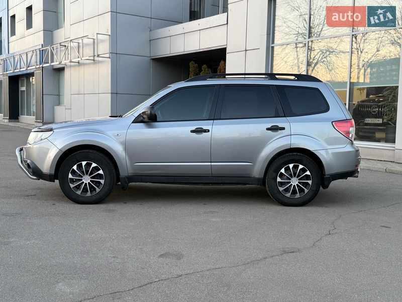 Внедорожник / Кроссовер Subaru Forester 2010 в Киеве