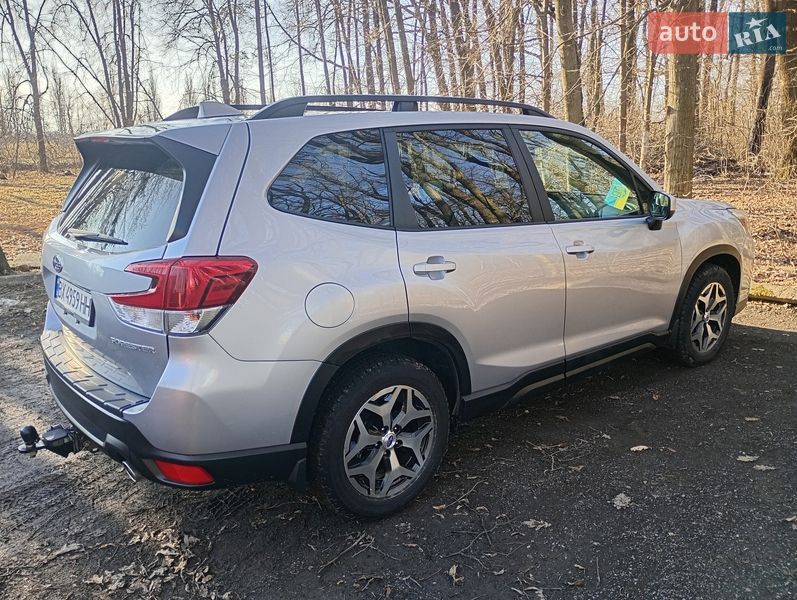 Внедорожник / Кроссовер Subaru Forester 2020 в Новой Ушице