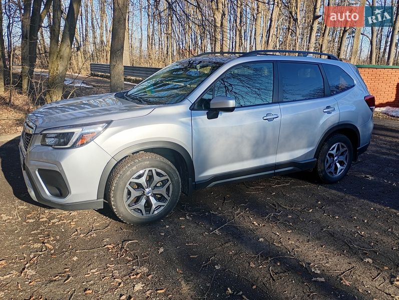 Внедорожник / Кроссовер Subaru Forester 2020 в Новой Ушице