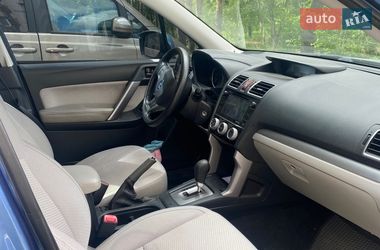 Позашляховик / Кросовер Subaru Forester 2015 в Києві