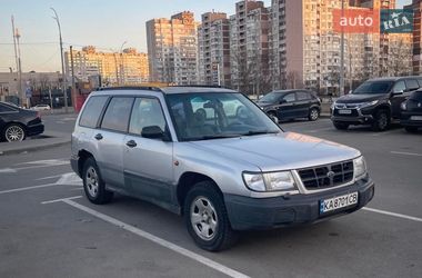 Внедорожник / Кроссовер Subaru Forester 1998 в Киеве