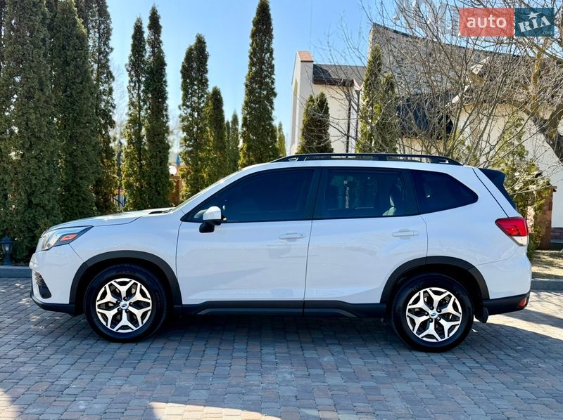 Внедорожник / Кроссовер Subaru Forester 2024 в Киеве