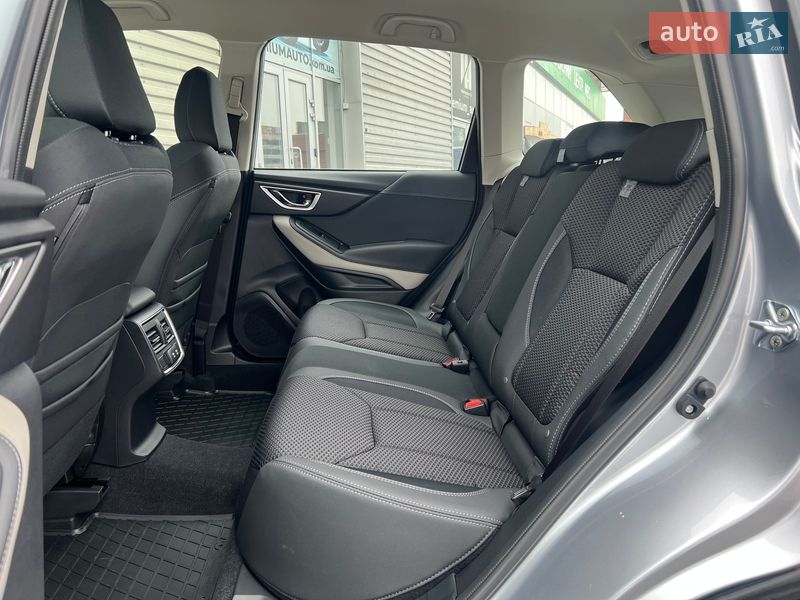 Внедорожник / Кроссовер Subaru Forester 2024 в Киеве