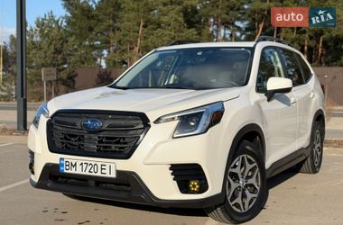 Внедорожник / Кроссовер Subaru Forester 2022 в Киеве