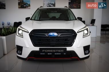 Внедорожник / Кроссовер Subaru Forester 2024 в Киеве