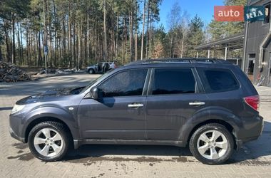 Внедорожник / Кроссовер Subaru Forester 2010 в Маневичах