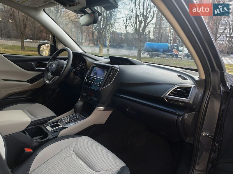 Позашляховик / Кросовер Subaru Forester 2023 в Дніпрі