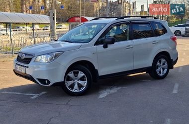 Внедорожник / Кроссовер Subaru Forester 2015 в Киеве