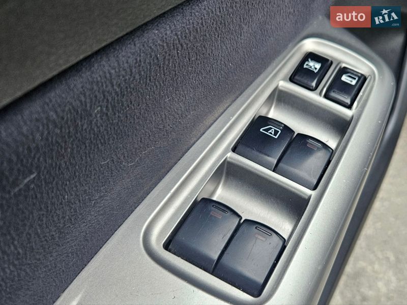 Внедорожник / Кроссовер Subaru Forester 2008 в Киеве