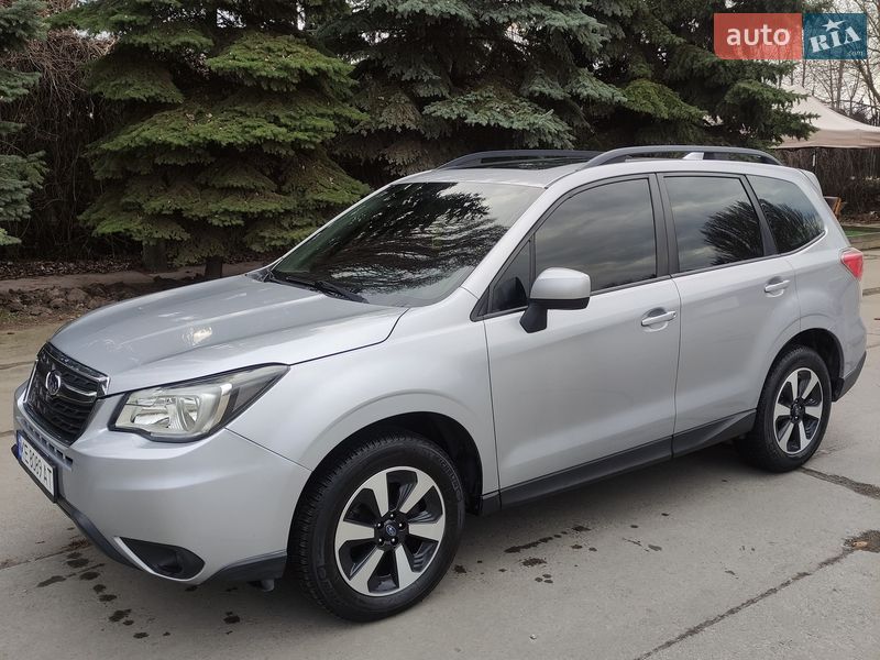 Внедорожник / Кроссовер Subaru Forester 2017 в Днепре