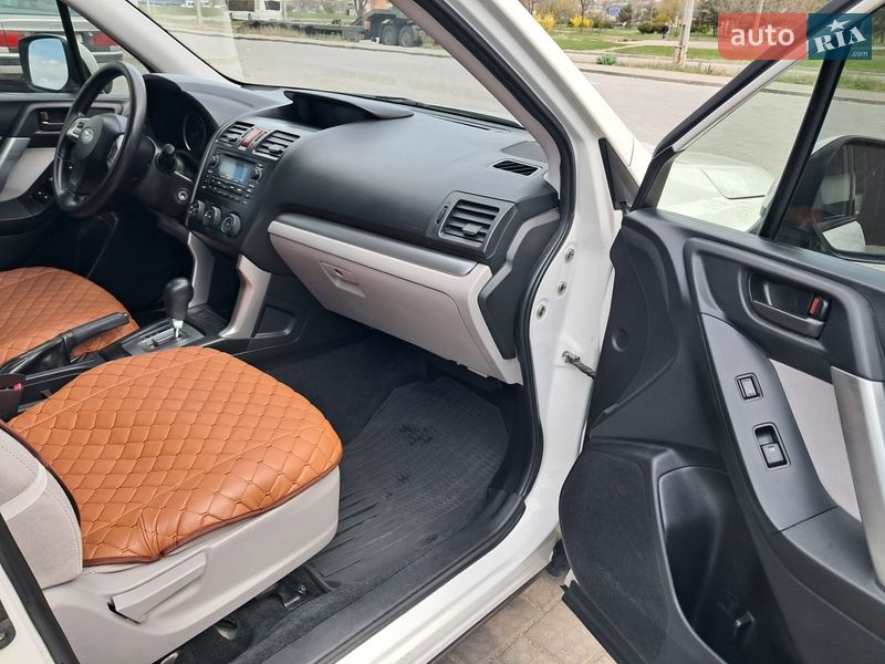 Внедорожник / Кроссовер Subaru Forester 2014 в Запорожье