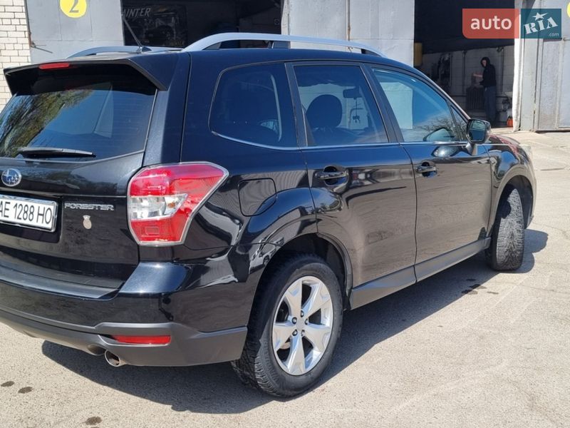 Позашляховик / Кросовер Subaru Forester 2014 в Дніпрі