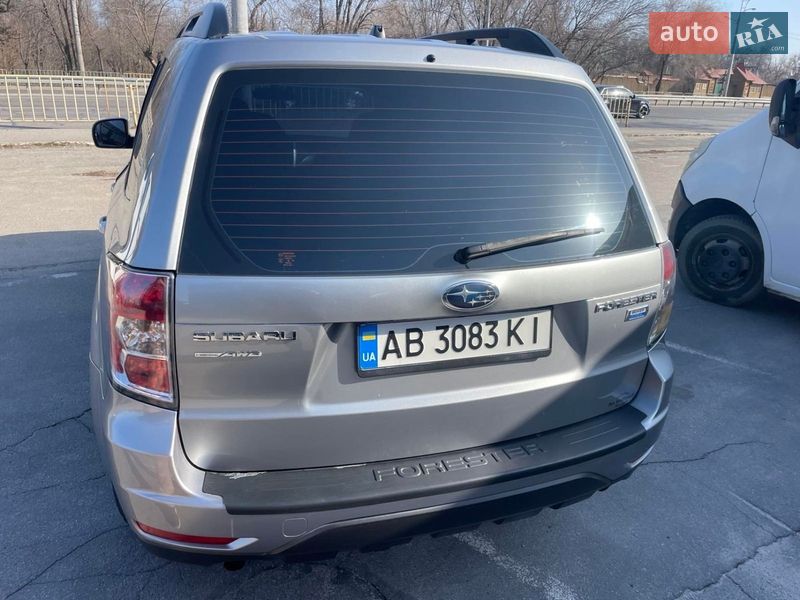 Внедорожник / Кроссовер Subaru Forester 2011 в Днепре