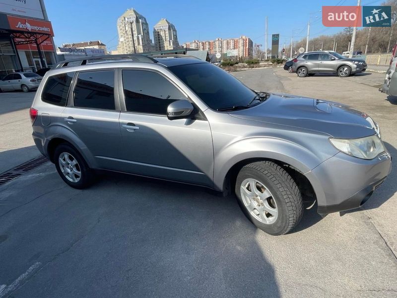 Внедорожник / Кроссовер Subaru Forester 2011 в Днепре