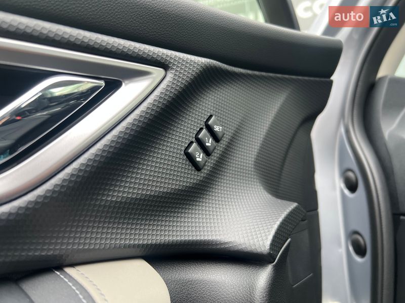 Позашляховик / Кросовер Subaru Forester 2024 в Києві