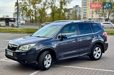 Позашляховик / Кросовер Subaru Forester 2014 в Києві