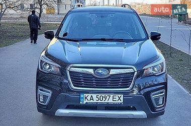 Внедорожник / Кроссовер Subaru Forester 2019 в Львове