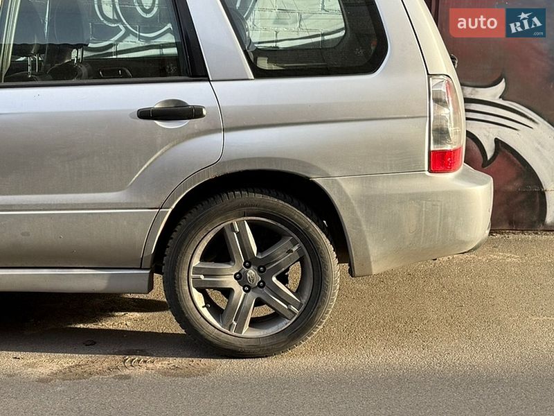Внедорожник / Кроссовер Subaru Forester 2005 в Киеве