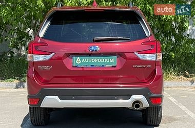 Внедорожник / Кроссовер Subaru Forester 2018 в Киеве