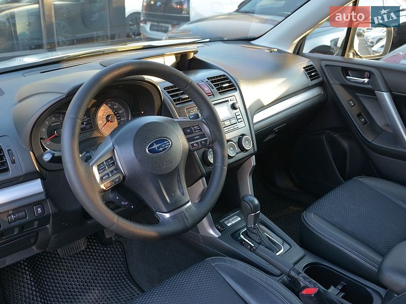 Внедорожник / Кроссовер Subaru Forester 2014 в Киеве
