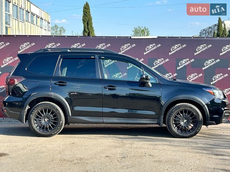 Внедорожник / Кроссовер Subaru Forester 2017 в Сумах