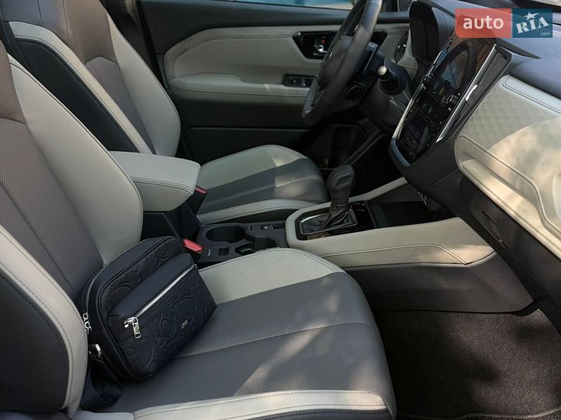 Внедорожник / Кроссовер Subaru Forester 2024 в Сумах