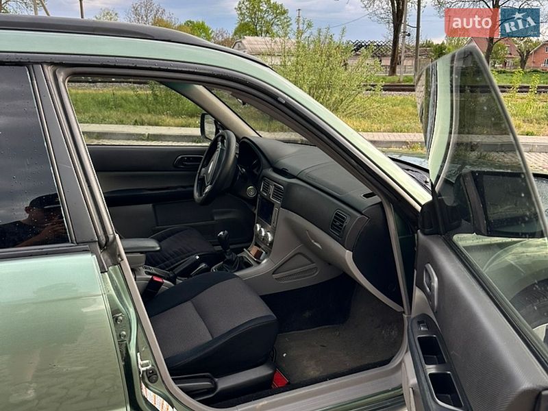 Внедорожник / Кроссовер Subaru Forester 2006 в Снятине