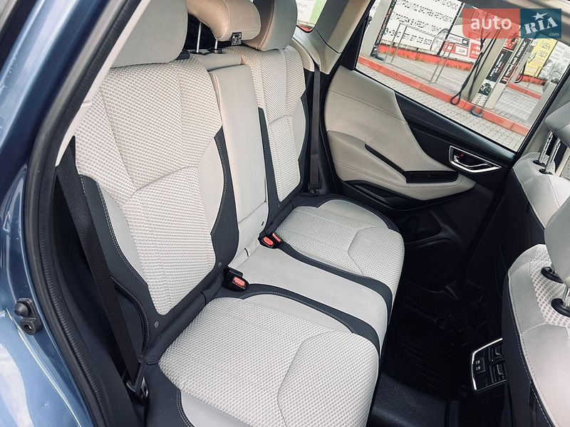 Внедорожник / Кроссовер Subaru Forester 2022 в Тернополе