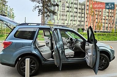 Внедорожник / Кроссовер Subaru Forester 2012 в Киеве