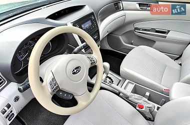 Внедорожник / Кроссовер Subaru Forester 2012 в Киеве