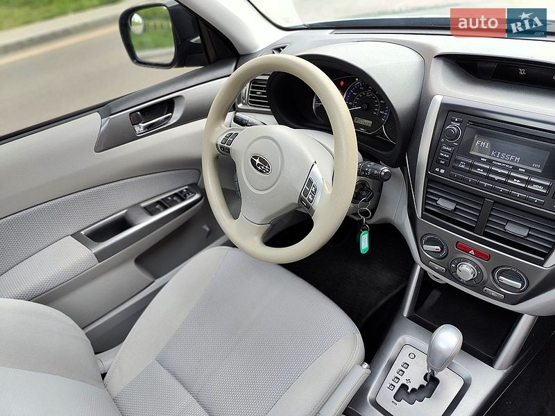 Внедорожник / Кроссовер Subaru Forester 2012 в Киеве