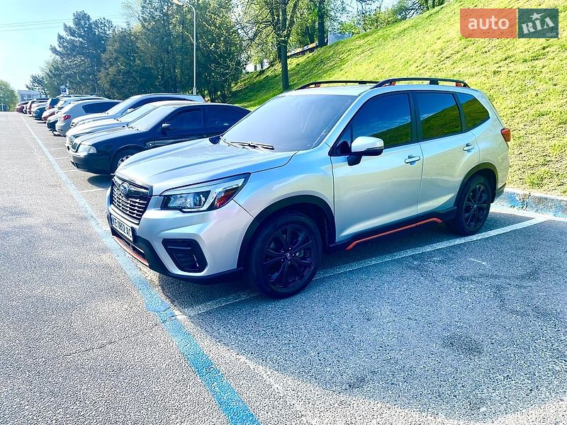 Позашляховик / Кросовер Subaru Forester 2019 в Дніпрі